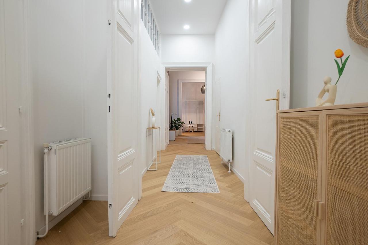 Spacious 110М2 Flat In The City Center Viena Exterior foto